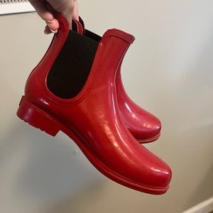 Red Chelsea Rain-boots! Size 7